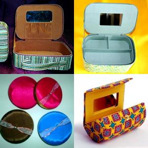 กล่องผ้าไหม,กล่องผ้าฝ้าย,กล่องกระดาษ,กล่องไม้,กลุ่มผู้ผลิตกล่องผ้าไหมมากว่า10ปีโอทอป5ดาว,รับผลิต 100 - 5000 ชิ้น ออกแบบ