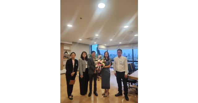 สพม. ร่วมแสดงความยินดีในโอกาสเข้ารับตำแหน่งใหม่ “ผู้อำนวยการสำนักงานบริหารหนี้สาธารณะ”